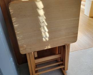 Set of 4 T.V. trays