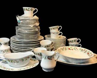 China Pearl Noel Christmas Pattern China Set