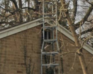 HAM RADIO ANTENA [YOU WILL NEED A LICENCED CRANE OPERATER]