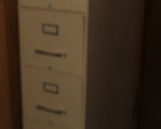 METAL FILING CABINET