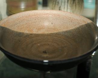 SIGNED STUDIO POTTERY