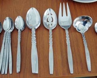 Lyon International ALHAMBRA Stainless Flatware Set