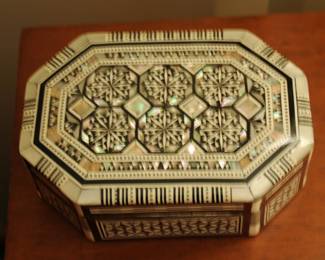 INLAID INDIAN TRINKET BOX