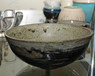 SIGNED STUDIO POTTERY