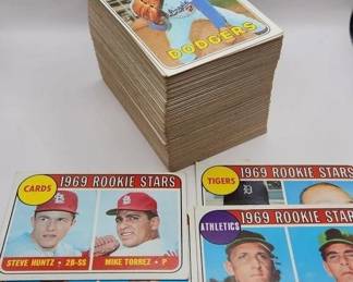 LARGE LOT OF 1969 TOPPS