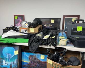 Professional Studio Production Equipment – Lighting, 8K VR Camera, Stands & Backdrops  Complete working studio gear from a professional creative office.  Included in This Setup:  🎥 Insta360 Pro (8K VR Camera) 	•	Transport case included 	•	All accessories 	•	Professional 360° production system  💡 Studio Lighting 	•	Godox SL60W LED lights (excellent condition, low hours) 	•	Reflector bowls 	•	Remotes & original boxes 	•	Umbrella modifiers  🟢 20’ x 15’ Green Screen 	•	Large seamless cloth 	•	Clean and wrinkle-free  📸 Stands & Mounting Hardware 	•	Multiple heavy-duty light stands 	•	Tripods 	•	Mount adapters and accessories  🎨 Framed Sci-Fi / Fantasy Artwork 	•	Limited edition and signed pieces 	•	Professionally framed  All equipment tested and in excellent working order. Ideal for filmmakers, content creators, streamers, production companies, VR studios, or podcast setups.