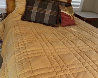 Luxury Queen Size Bedding