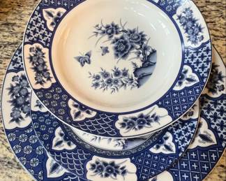 "Imari Blossom" Blue and White Porcelain Dinnerware
