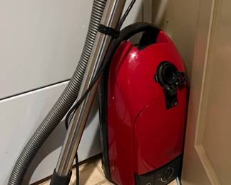 Miele Canister Vacuum Cleaner