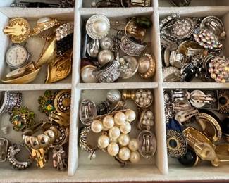 Assorted Vintage Costume Jewelry Collection