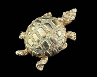 Field Private Island Solid Perfume Turtle Brooch