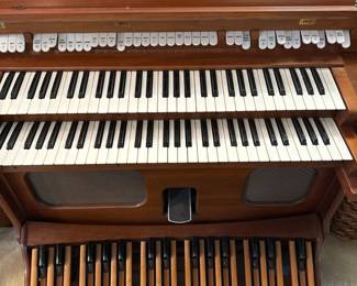 Allen Organ Model TA in Genuine Walnut Casing Details