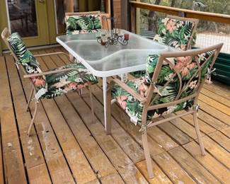 Tropical Oasis Patio Dining Set