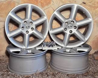 Nissan Rims Like New Condition Set