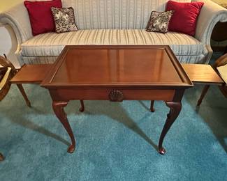 Antique Mahogany Queen Anne Style Tea Table with Shell Carving
