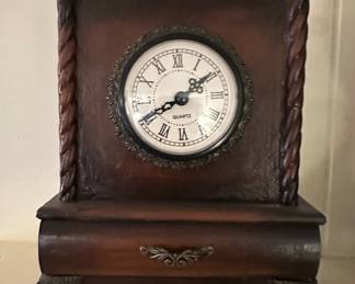 Ornate Vintage Mantel Clocks
