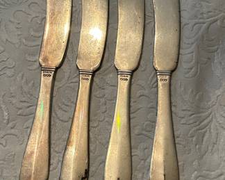 Set of 4 Sterling Silver Butter Knives, Gorham 'Medallion' Pattern