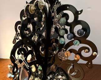 Black Metal Swirl Earring Holder Tree