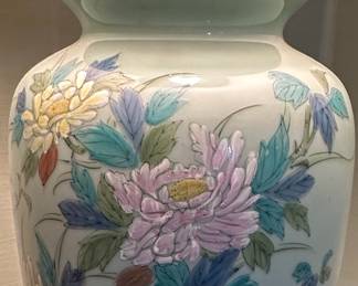 Vintage Chinoiserie Ginger Jar Table Lamp with Floral Motif