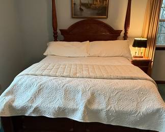 Traditional Mahogany Full Size Four-Poster Bed