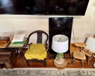 ANTIQUE FURNITURE, HORSESHOE JAPANESE CHAIR