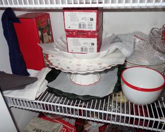 LARGE VARIETY OF DECOR