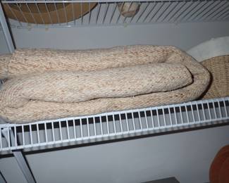 LARGE VARIETY OF DECOR