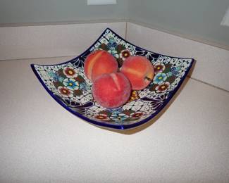 BOWL W/FRUIT