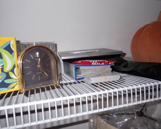 LARGE VARIETY OF DECOR