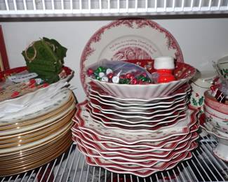 LARGE VARIETY OF DECOR