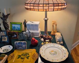 Two gorgeous, matching, Tiffany style lamps!