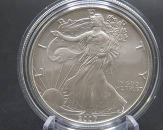 Lot 84. 2007 unc. American Silver Eagle with one ounce of .999 silver