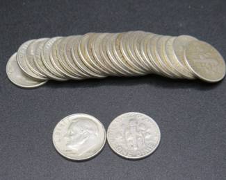 Lot 173. 26 Silver Roosevelt Dimes