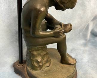 boy with splinter lamp 