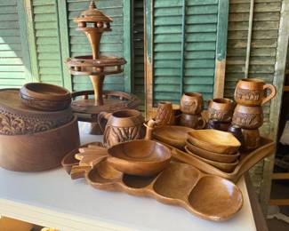 Wooden Detailed Serving Dishware