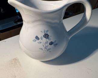 Pfaltzgraff Poetry Pattern Creamer with Blue Floral Design