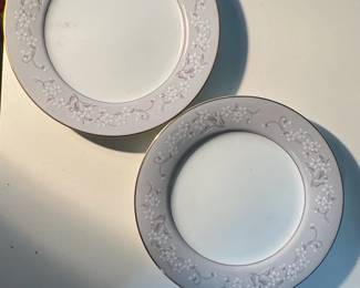 Noritake Chelsea China Plates
