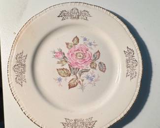 Homer Laughlin Queen Esther Rose Pattern Dinner Plate