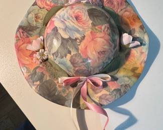 Mikasa Spring Meadow Decorative Hat Plate