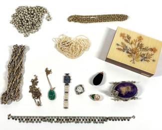 Lot 31 Collection Jewely with Lacquer box