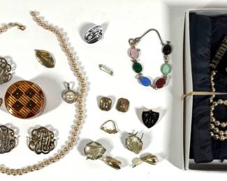 Lot 34 Vintage Costume Jewelry
