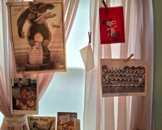 1975 King Kong 3D Poster! Old Maps from Famous Gas Stations as well!