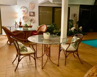 Breakfast table as is with 2 chairs 