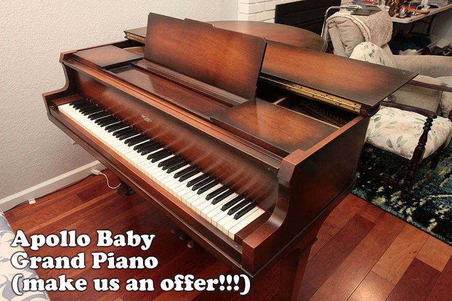 piano, baby grand