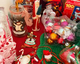 Christmas decor lot, nutcrackers, snowman figurines, ornaments