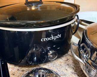 Crockpot slow cooker, black