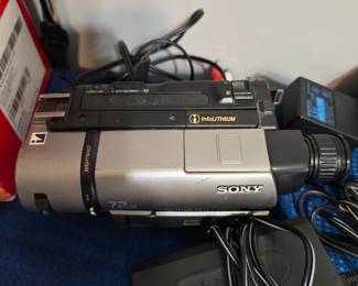 Sony Handycam Vision Video Hi8 Steadyshot Video Camera