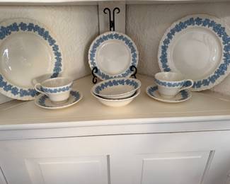 Wedgwood Queensware Lavender Blue on White 2 - 5piece Dinnerware set