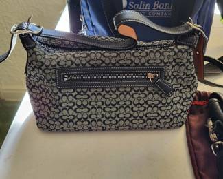  vintage Coach Signature C shoulder bag