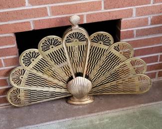 Vintage Solid Brass Folding Fan Peacock Style Clam Shell Fireplace Screen | Fireplace Decor